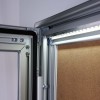 Vitrine  4 x A4 à LED - Fond liège - 100% Etanche